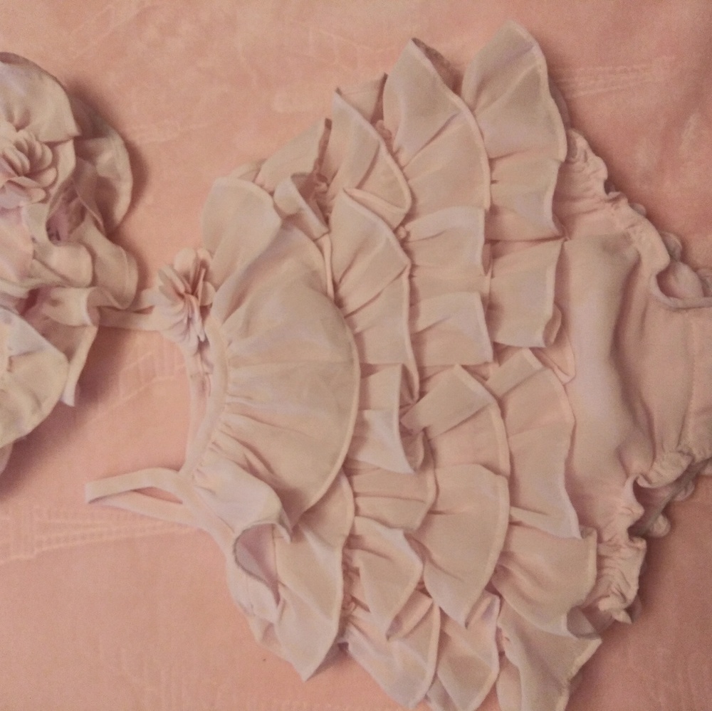 Pink Piper & Posie bubblesuit.  w bonnet Sz 6mo - Picture 2 of 2